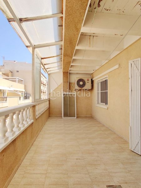 Foto 4e0adf0e-5831-4511-a899-7edeafce980d. Àtic amb piscina a Avenida Habaneras - Curva de Palangre Torrevieja