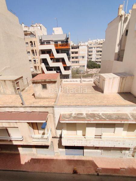 Foto 5ee01577-7711-4483-8862-088089befb8f. Àtic amb piscina a Avenida Habaneras - Curva de Palangre Torrevieja