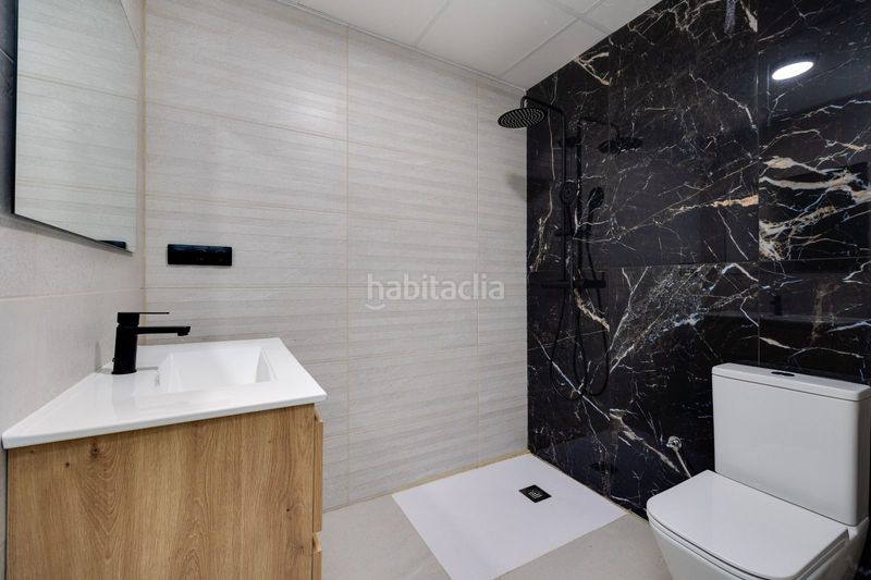 Foto 8b7d9d3d-7b66-40fe-b885-995c64839a1a. Casa amb piscina a Zona Carrefour - Urbanizaciones Torrevieja