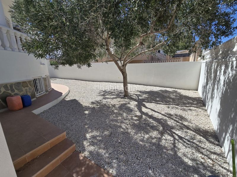 Foto 57e95768-f38b-4cc8-a424-62cb3c05e390. Casa amb piscina a Jacarilla