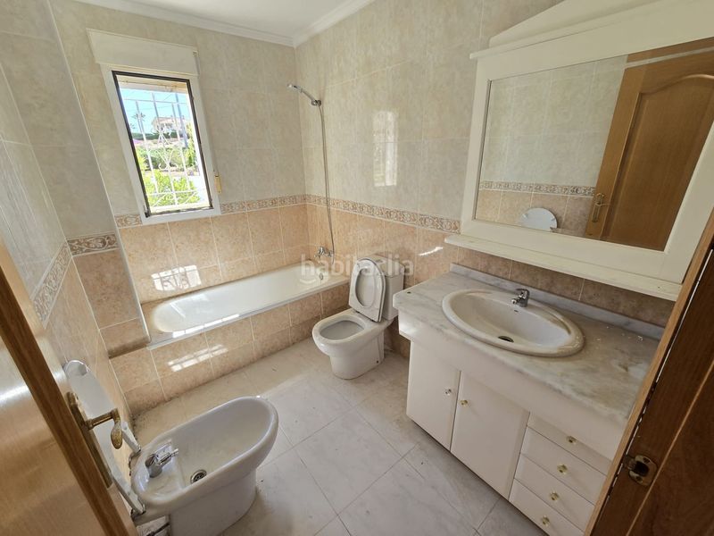 Foto 61ee7d05-57fc-467b-8687-7a1d2e2bc04e. Casa amb piscina a Jacarilla