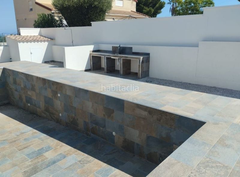 Foto bf81b54e-a666-4645-af03-20ddf234dc6b. Casa amb piscina a Jacarilla