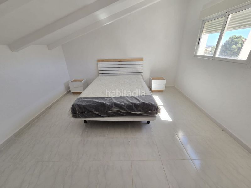 Foto c85af946-8855-407a-9599-d6095c527e80. Casa amb piscina a Jacarilla