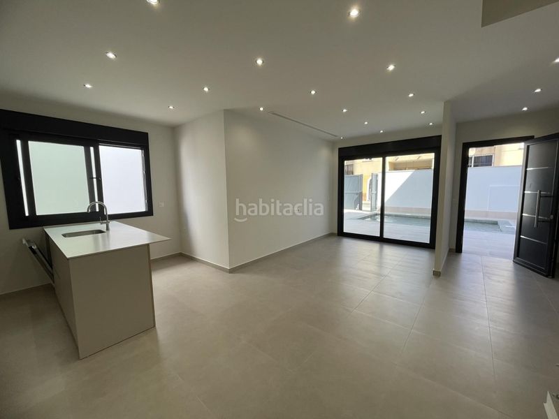 Foto 465f6033-cf62-4e39-b547-ce1d354c5ab0. Casa a Almoradí