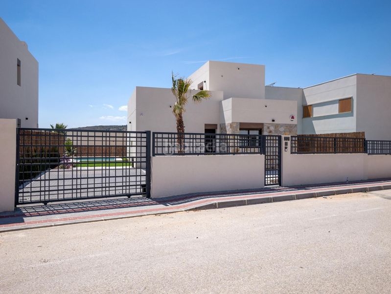 Foto ef64f69b-6d18-453d-875c-c114a144cb62. Casa a Algorfa