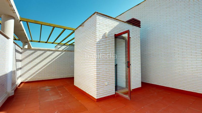 Foto 5583026b-4d65-4a8a-a268-b022f37303a5. Àtic amb piscina a Archena