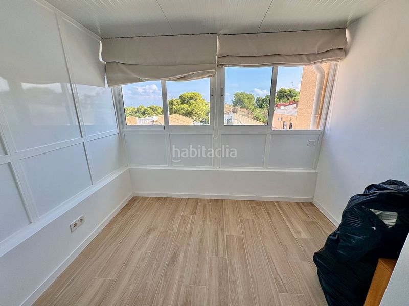 Foto 4984e79b-e563-4333-b513-04db150dd78e. Casa amb calefacció piscina a Los Balcones y los Altos Orihuela