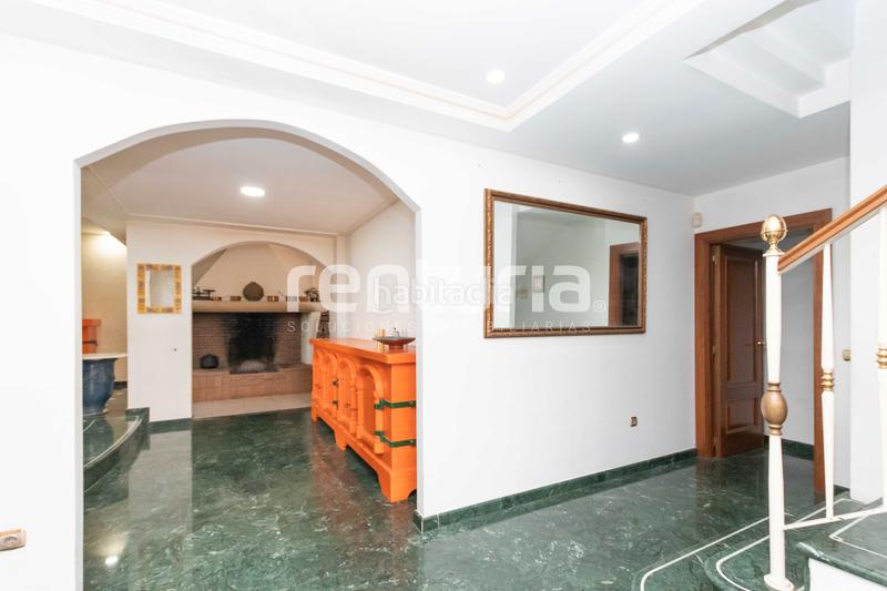 Foto 1bc41cb9-21e0-49c0-9bbe-f5109a0e31b3. Xalet amb xemeneia aparcament piscina a Picanya