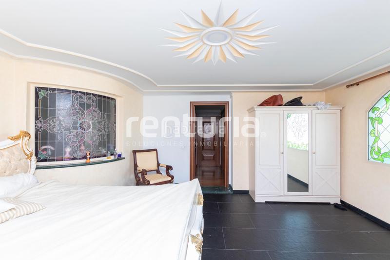 Foto c33fad66-1e78-4073-b207-4cf593fd63c0. Xalet amb xemeneia aparcament piscina a Picanya