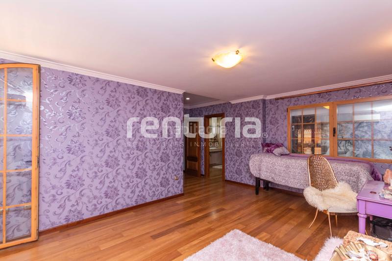 Foto d2ac2f46-f79a-4584-a79f-ca1e7880ffa9. Xalet amb xemeneia aparcament piscina a Picanya