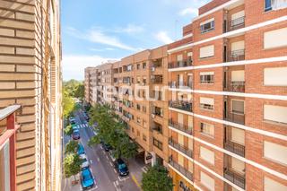 Location Appartement  Carrer del poeta artola