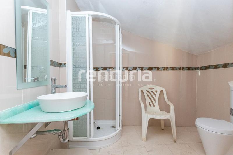 Foto ce76f092-6479-4f72-ad80-da135dc708d7. Duplex con riscaldamento in Font de la Figuera (la)