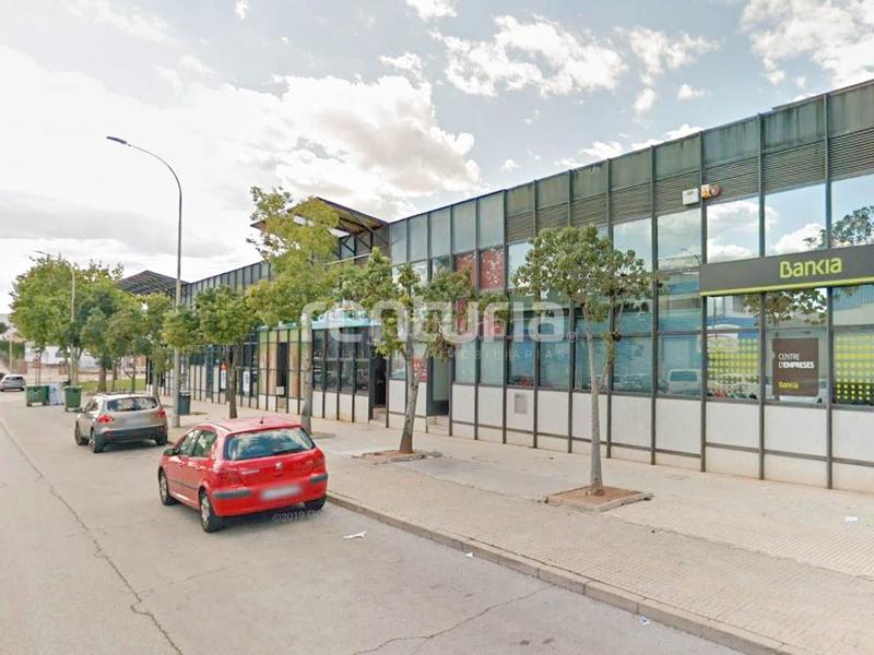 Foto a67d24ec-66df-4821-8c2e-298659aa9bcb. Lloguer local comercial a Fuente del Jarro Paterna