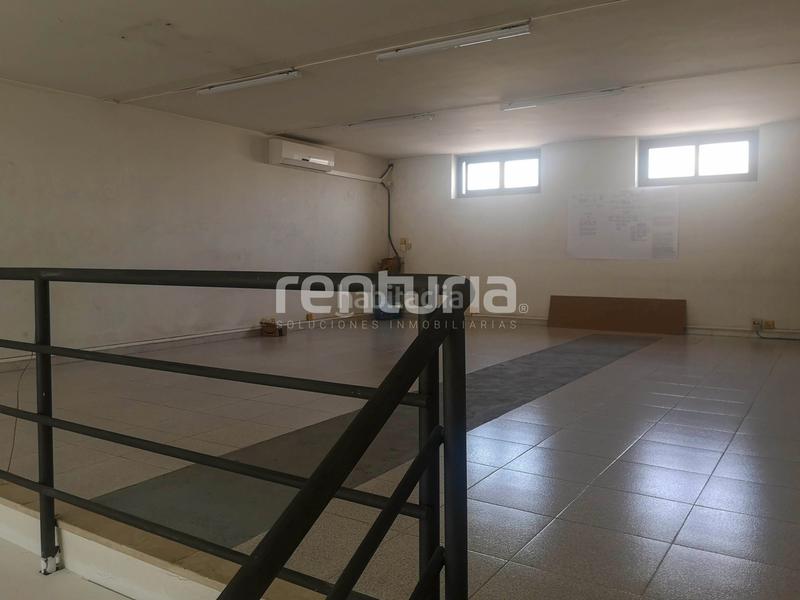 Foto b619b3d2-c66e-4e8b-9b00-a3aa20ce86d6. Lloguer local comercial a Fuente del Jarro Paterna