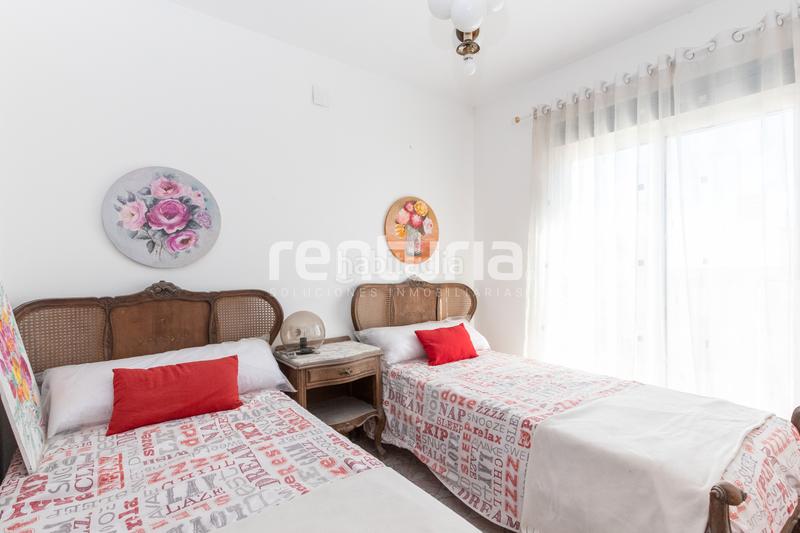 Foto e16e29df-ae47-4d98-8fc6-4de457580cf2. Attico in Font de la Figuera (la)