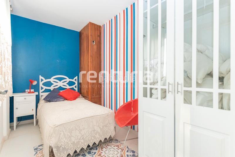 Foto ed9431c9-c761-42be-91ae-4deec36fa5e6. Attico in Font de la Figuera (la)