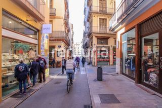 Miete Geschäftsraum in Carrer dels drets 28
