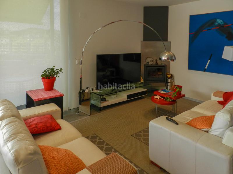 Foto af1d0af8-5efb-40b0-a28c-6b71264e2cc4. Casa aparellada amb calefacció aparcament piscina a Cullera