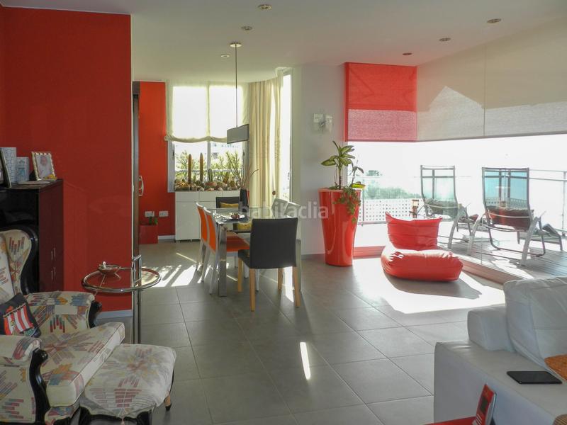Foto 9b60c04c-24c2-47bf-b899-f0a43e024cde. Casa bifamiliare con riscaldamento parcheggio piscina in Cullera