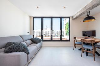 Lloguer Àtic  Plaça de vicent iborra. Ático de dos dormitorios con terraza privada de 30 m² con espect