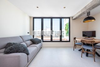 Lloguer Àtic  Plaça de vicent iborra. Ático de dos habitaciones con terraza privada de 35 m²