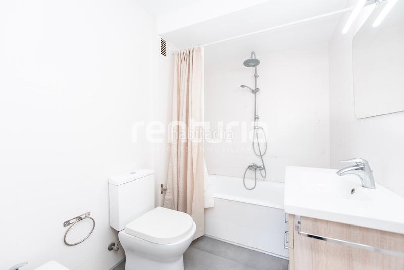 Foto c30c98eb-3677-4c2f-9677-cd4c6269a269. Miete etagenwohnung mit heizung in El Mercat Valencia