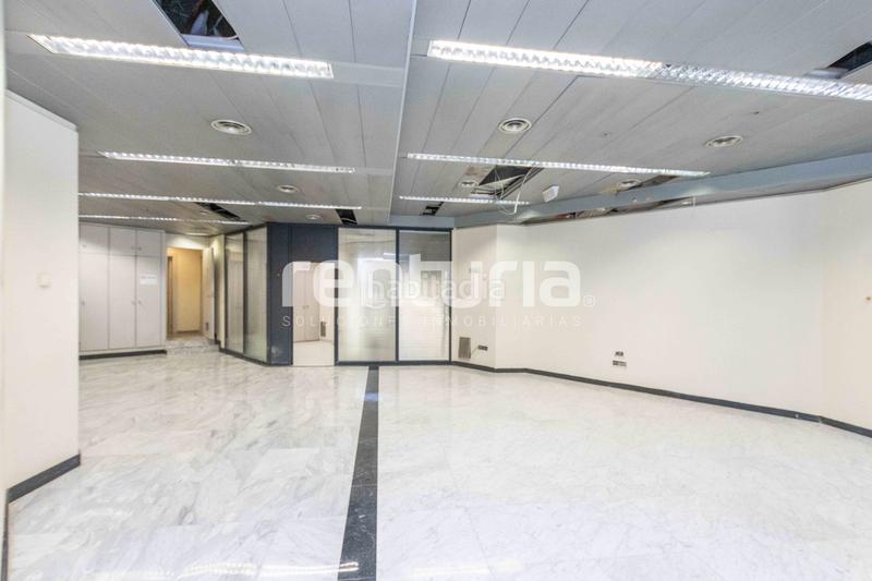 Foto 015b0749-e58a-4b65-a2d3-4b2a93363e5c. Geschäftsraum in avinguda de la constitució 38 in Valencia