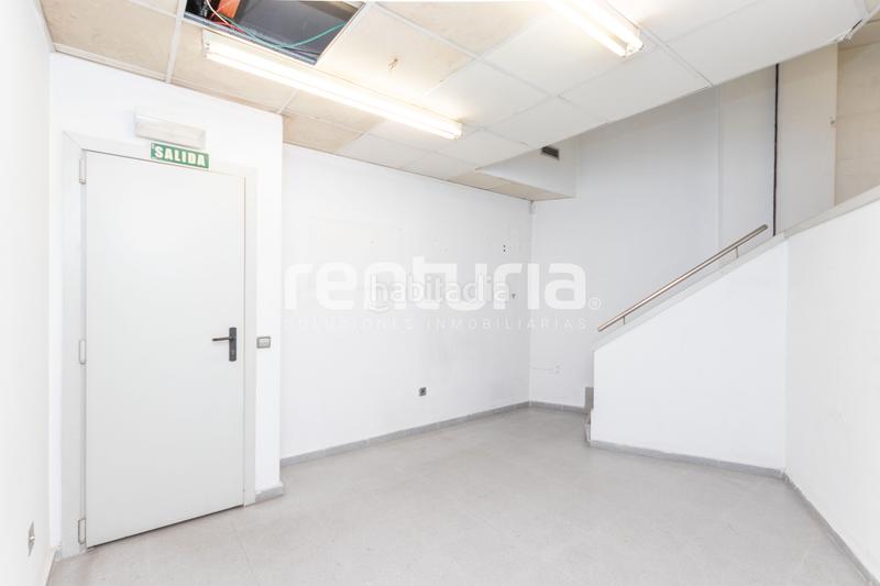Foto 162edfd0-427e-4b94-8b37-b395f1e13127. Geschäftsraum in avinguda de la constitució 38 in Valencia