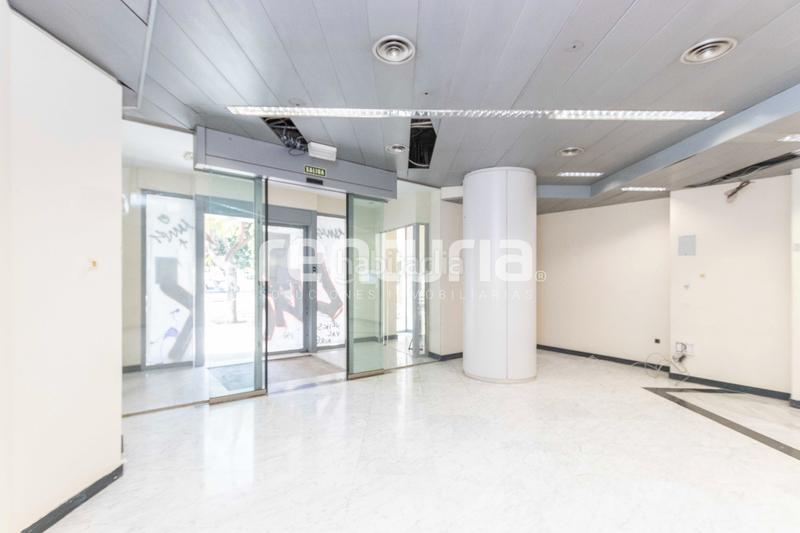 Foto 59288869-5579-4b1d-b12b-64d45716d988. Geschäftsraum in avinguda de la constitució 38 in Valencia