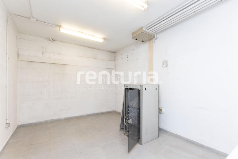 Foto 8fd741bd-c778-4c4e-ab10-a19233c1d5d2. Geschäftsraum in avinguda de la constitució 38 in Valencia