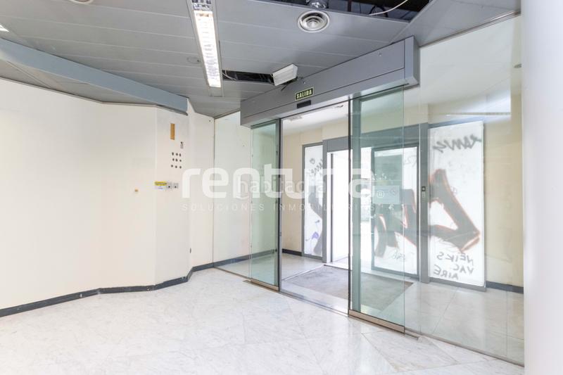 Foto cc2b19b8-3201-464b-b066-f6878a5e96f6. Geschäftsraum in avinguda de la constitució 38 in Valencia