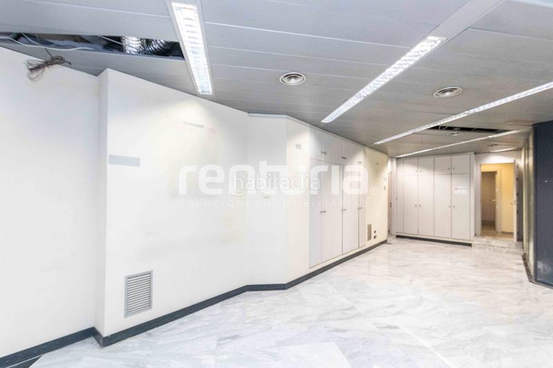 Foto dec58e12-4735-49c4-a39e-8b01d7c43ba9. Geschäftsraum in avinguda de la constitució 38 in Valencia