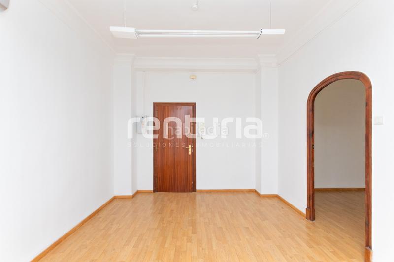 Foto 0a7034ae-e0fd-4cfa-aaf0-9785d1ca1be5. Lloguer oficina a passeig de russafa 5 a Sant Francesc Valencia