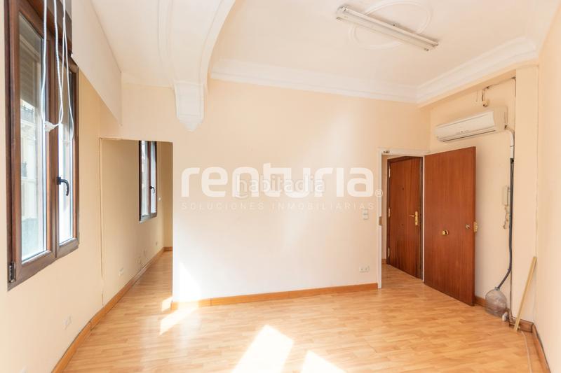 Foto 142f87d7-a7dd-4eeb-9ad0-5f40c797e897. Lloguer oficina a passeig de russafa 5 a Sant Francesc Valencia