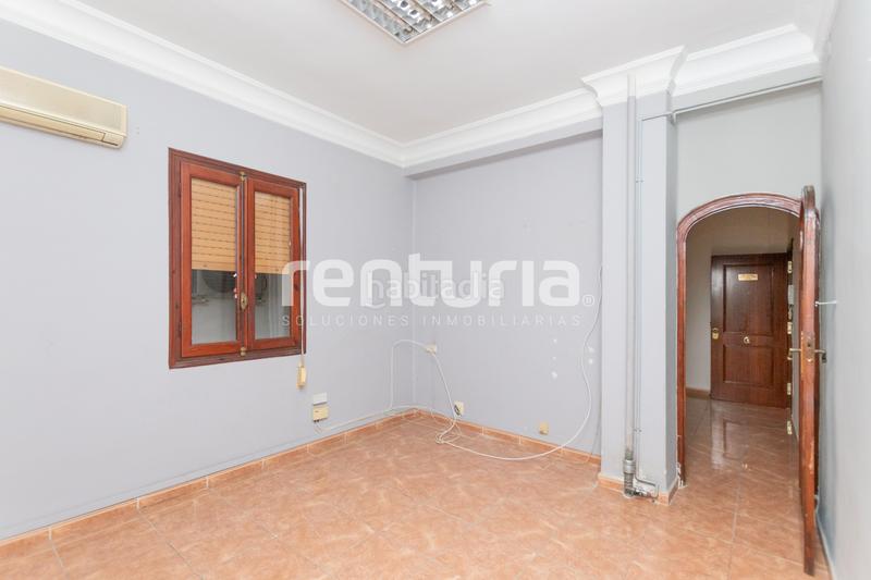 Foto 26cf07cf-2fad-4b0b-a572-4556a9eed974. Lloguer oficina a passeig de russafa 5 a Sant Francesc Valencia