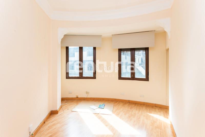 Foto a393831f-d995-4535-9c69-d16f6150a771. Lloguer oficina a passeig de russafa 5 a Sant Francesc Valencia