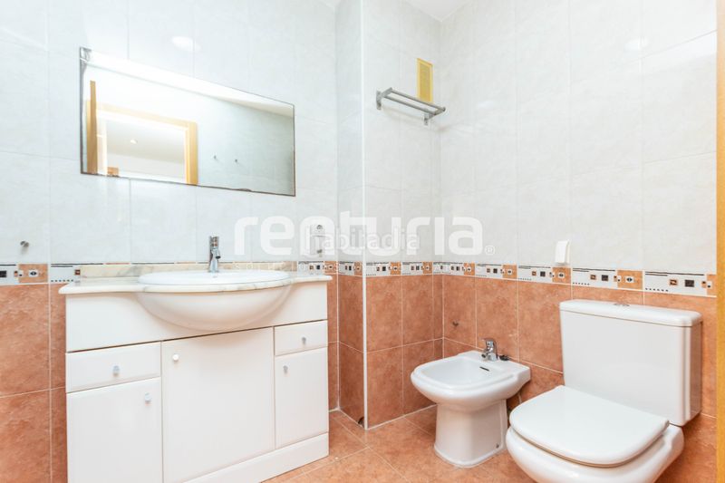 Foto 12707547-75d3-44de-81cb-9da3c80b2428. Rent flat with heating parking pool in Sant Llorenç - Zona Alfahuir Valencia