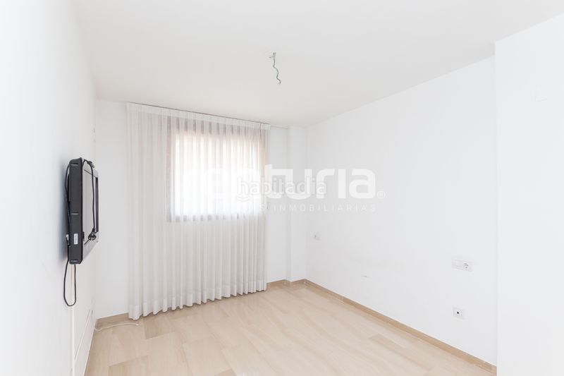 Foto ce1936b6-646e-4d91-9c69-c55888dd6b64. Rent flat with heating parking pool in Sant Llorenç - Zona Alfahuir Valencia