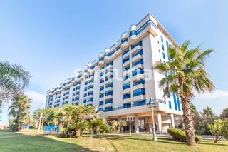 Pis  Avinguda mare nostrum. Precioso apartamento de dos habitaciones, con terraza privada, p