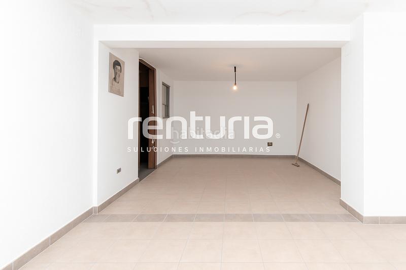 Foto b675f720-43cb-4d24-ae82-32bc661a32c2. Local comercial a Benetússer