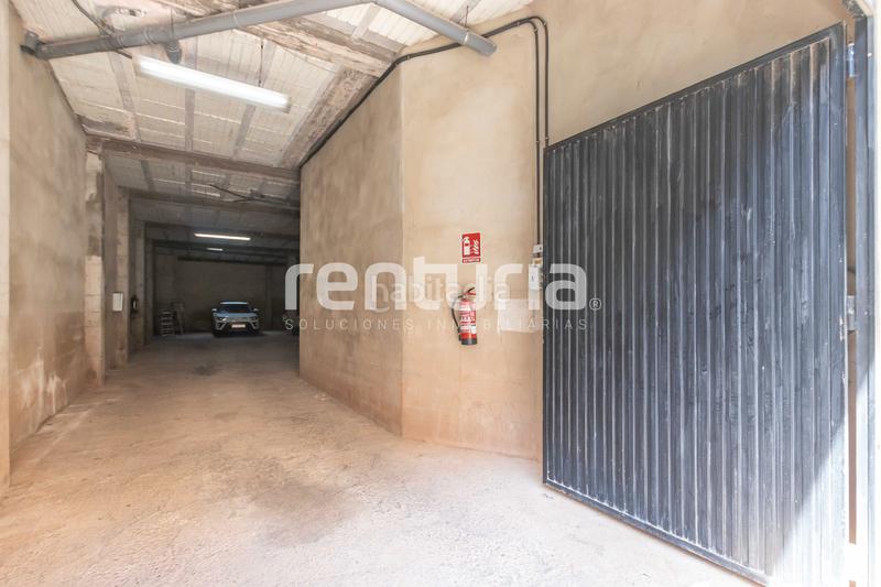 Foto d8405e33-13f1-4609-bcf7-d68a98c39115. Local comercial a Benetússer