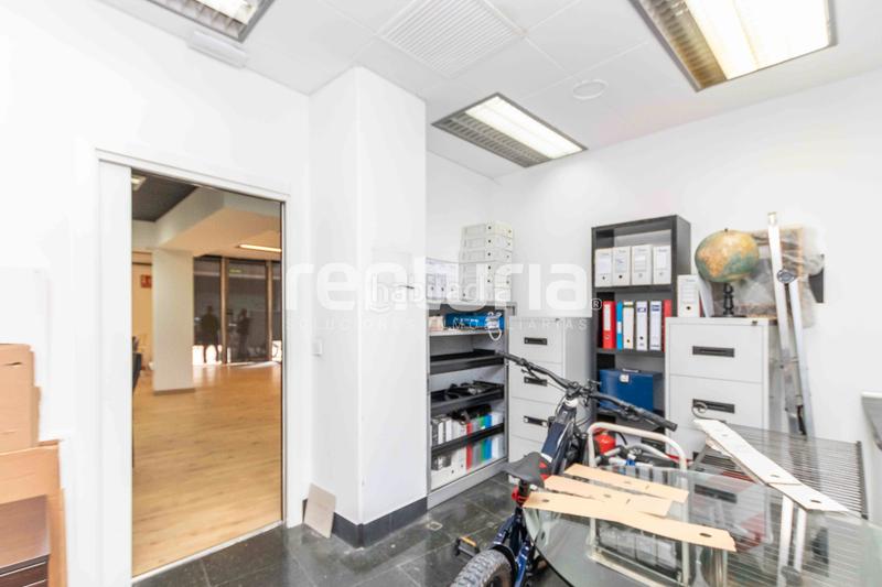 Foto d22e103c-fba5-42e3-99b6-bfe5c1e37117. Business premise with heating in El Mercat Valencia