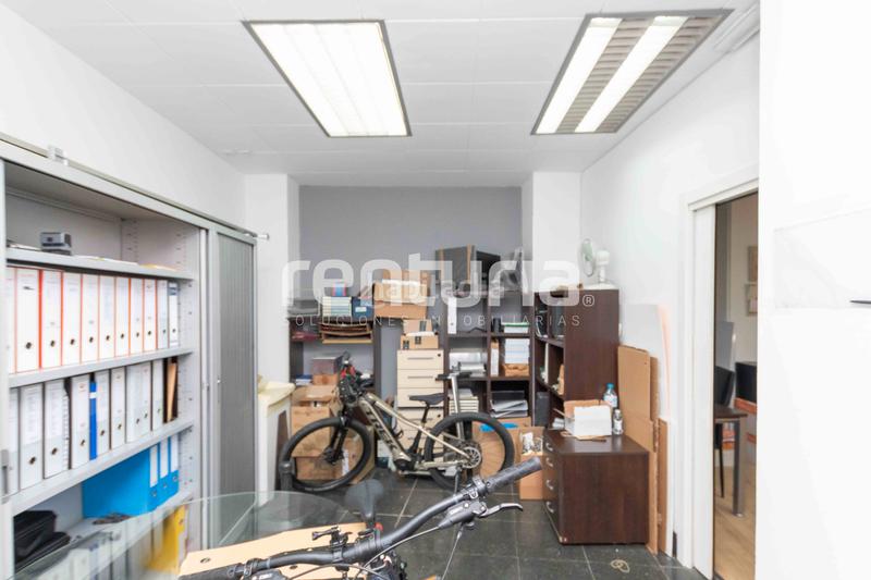 Foto ddbd6b88-c4eb-4897-9894-556b164b211f. Local comercial amb calefacció a El Mercat Valencia