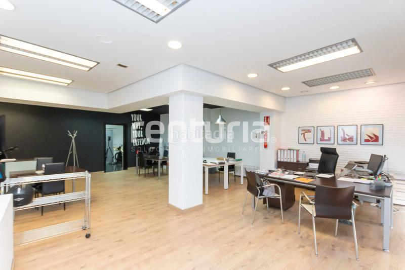 Foto fa008735-fcba-43b8-ba8a-2434efecf6ef. Local comercial amb calefacció a El Mercat Valencia