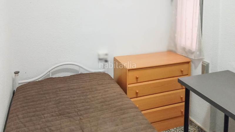 Foto e9d1d713-1aa0-421f-a3fb-e3907de248b8. Lloguer pis a Russafa Valencia