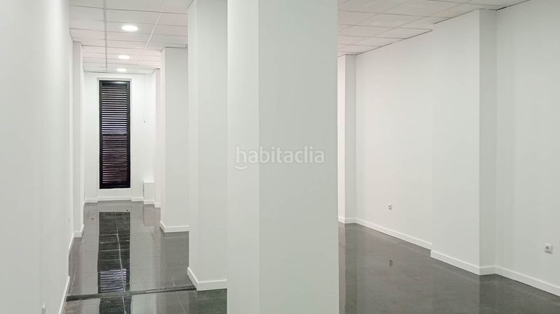 Foto 5439af05-8645-4e38-80f0-bc133f87add3. Rent business premise in Gran Via Valencia