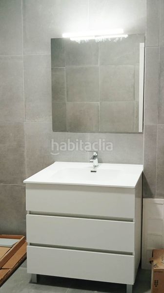 Foto 54ee75b9-98c4-47c4-a4f5-60b63e21b219. Rent business premise in Gran Via Valencia