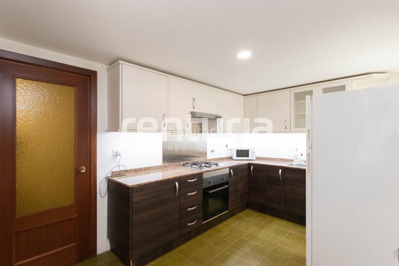 Foto 50f331c6-0a32-4e84-b3f9-a33a24f45feb. Miete etagenwohnung mit heizung parking in Arrancapins Valencia