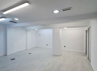 Local Comercial  Carrer del bisbe. Local comercial en venta junto a el corte inglés de pintor sorol