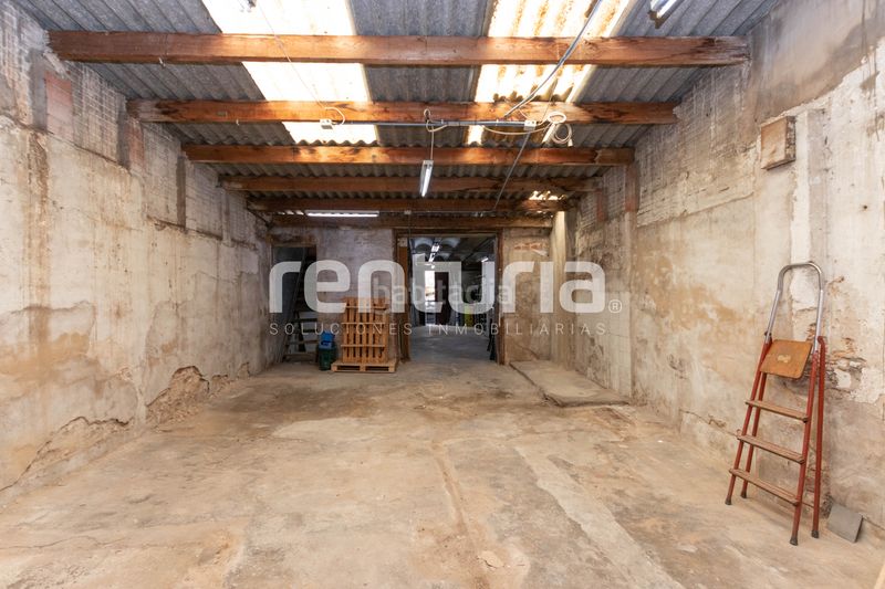 Foto d44197c1-7e9c-4c61-9e8c-8d1307c087e7. Piso venta conjunta de la totalidad de la planta baja del edificio junto a los torres de quart en Valencia